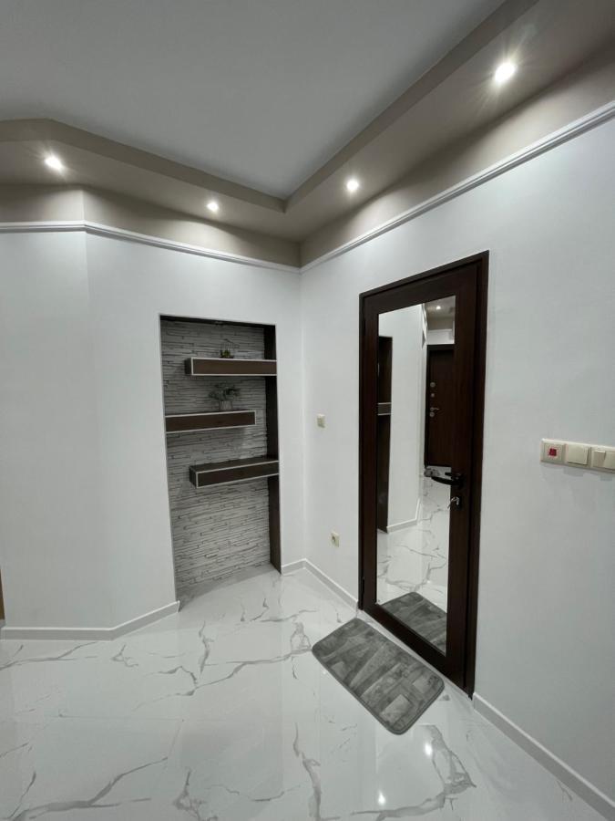 Apartament Deluxe Karina-Free Parking Burgas Extérieur photo